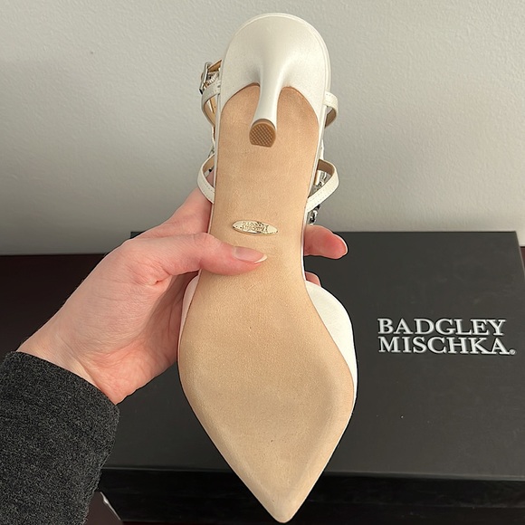 Badgley Mischka Heels - Picture 3 of 7
